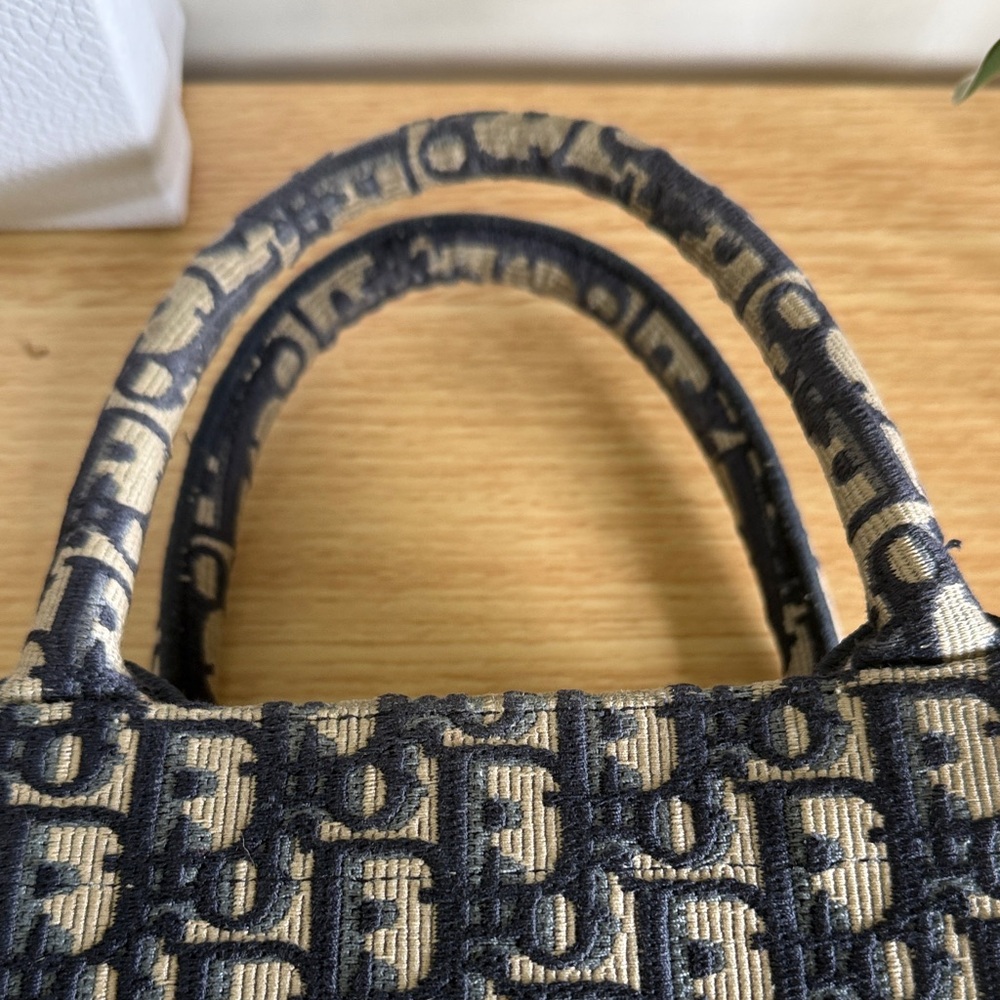Christian Dior Navy & White Small Monogram Book Tote - Picture 14 of 15